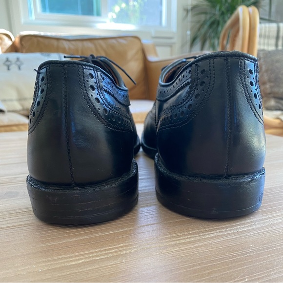 Allen Edmonds Strand Cap-Toe Oxford Dress Shoes - Picture 14 of 15